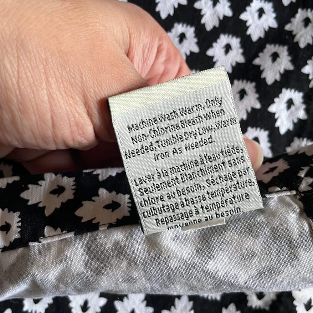 8‎ Pottery Barn black and white dinner napkins table linens